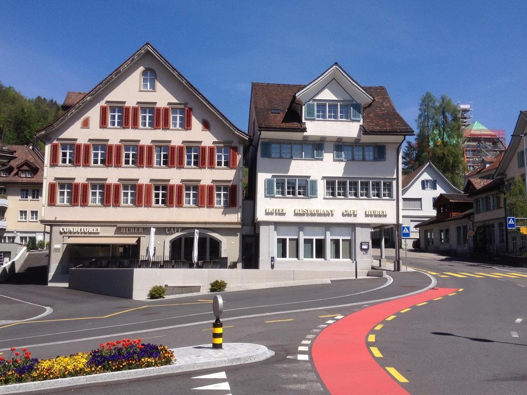Cafe-Conditorei Hotel Huber Lichtensteig Eksteriør bilde